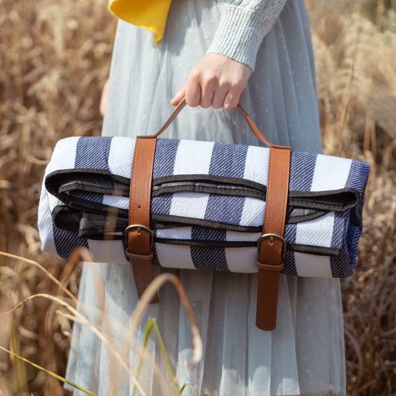 Outdoor Picnic Mat – 3-Layer Thickened Waterproof Camping Rug, Acrylic Sponge TPU, Portable Ground Sheet for Camping & Picnic。（150*200cm.Leather strap" Mocha blue)