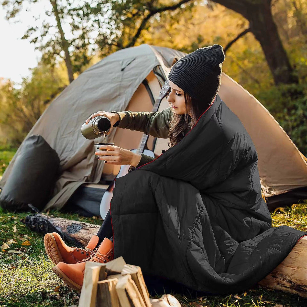 200x140cm Black Large Outdoor Camping Down Cotton Wearable Warmth Blanket, Quilted Poncho Shawl Throw with Storage Bag, Lightweight Warm Camping Quilt for Camping Travel Home Use