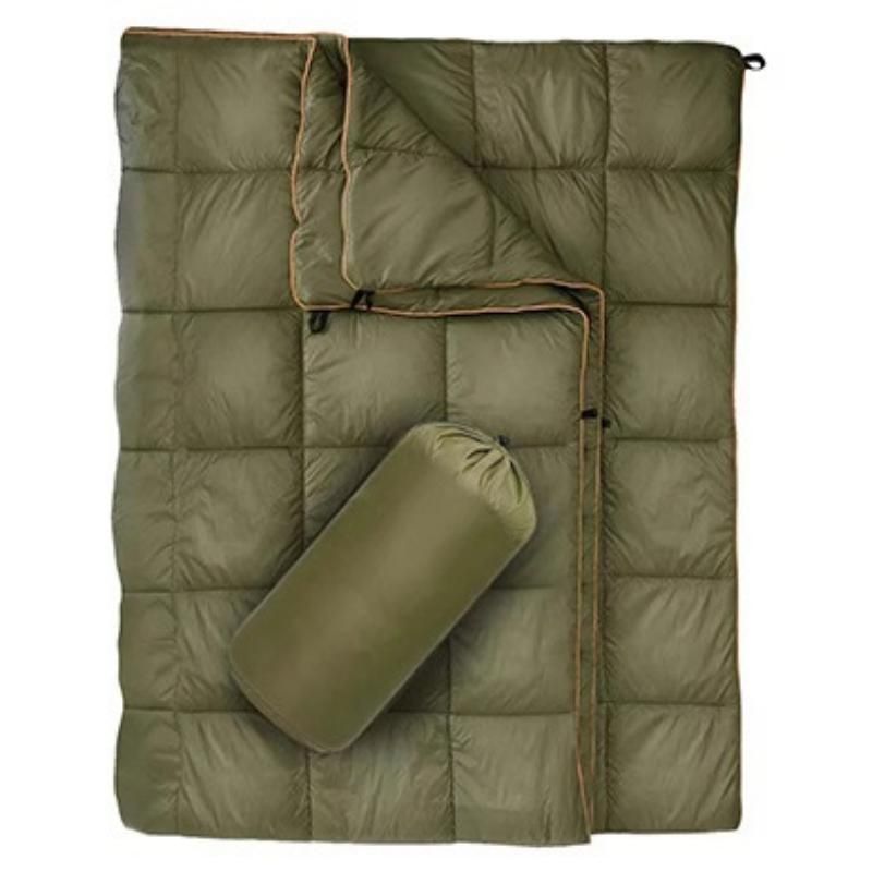 Green Lightweight Travel Blanket with Buckle - 0.68kg Waterproof Nylon Poncho for Camping and Picnic - Compact Foldable Cover with Storage Bag